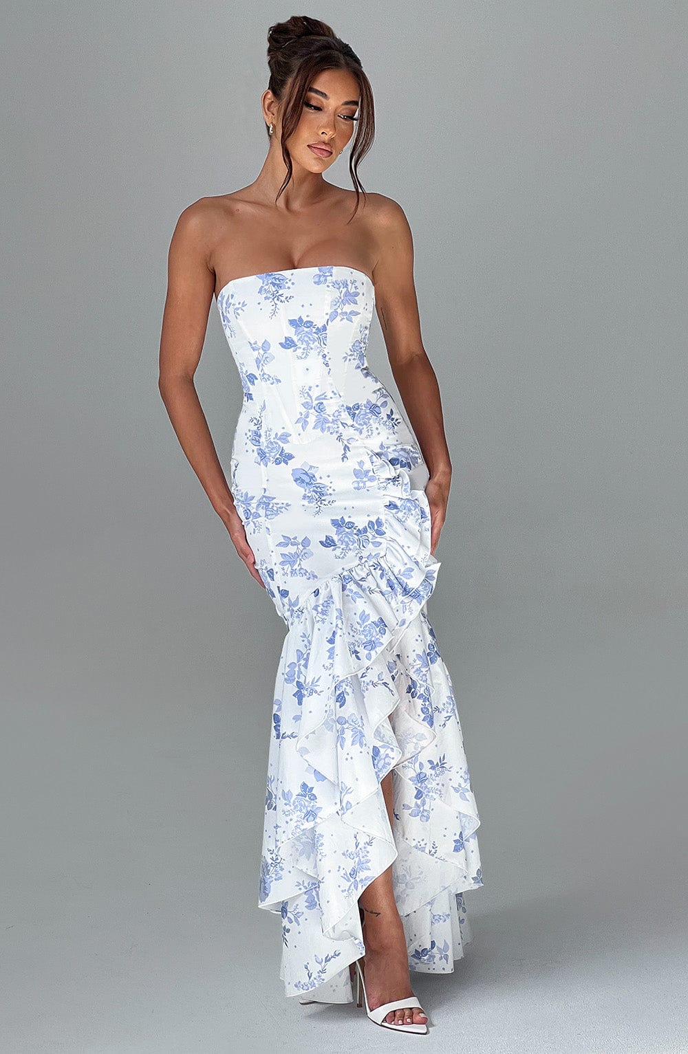 Angelina | Eleganza a Fiori senza Spalline