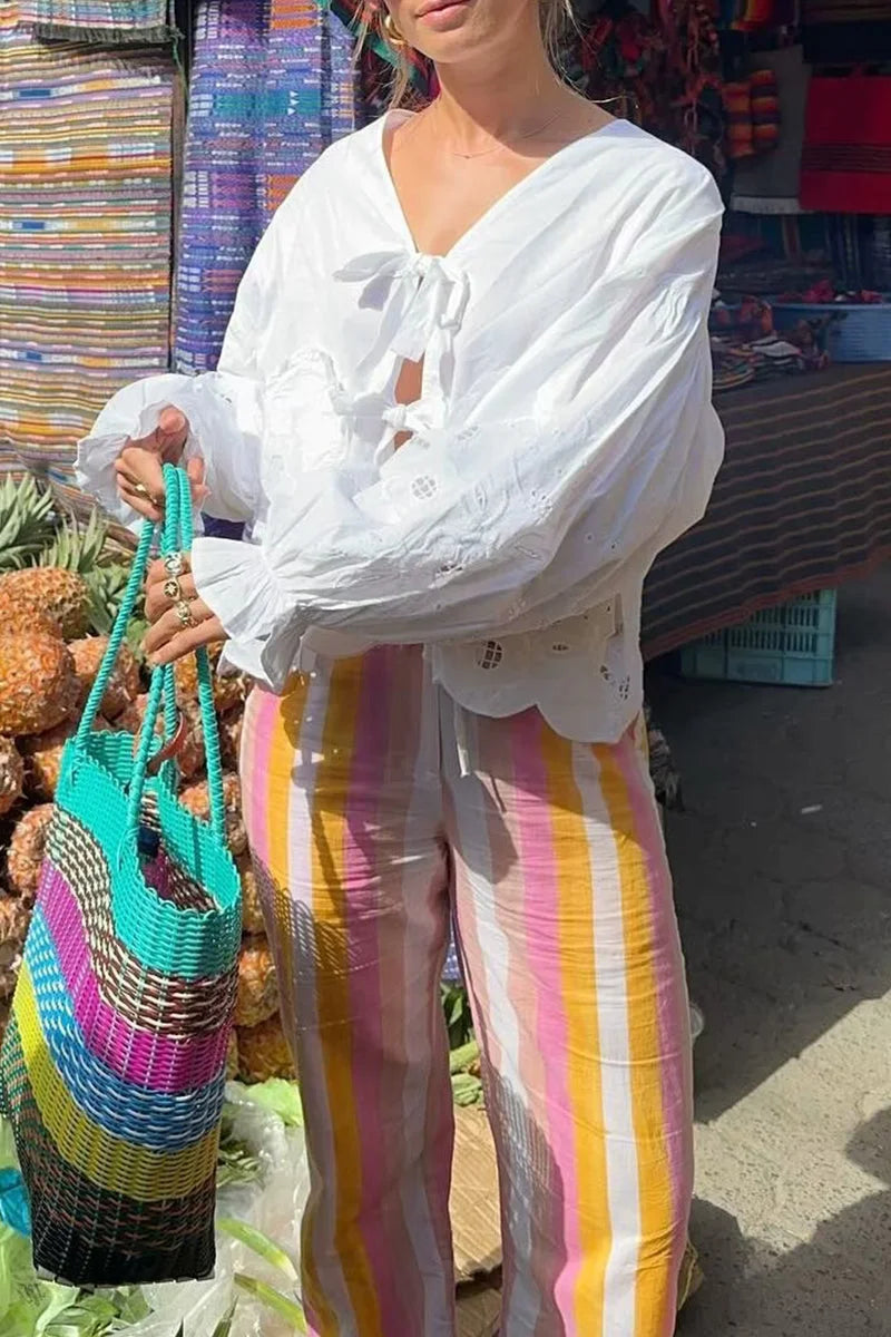 Sofia™ | Blusa bianca con ricamo a cuori