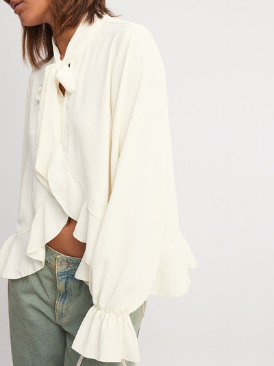 Sofia™ | Blusa Off-White con Ruches e Fiocco