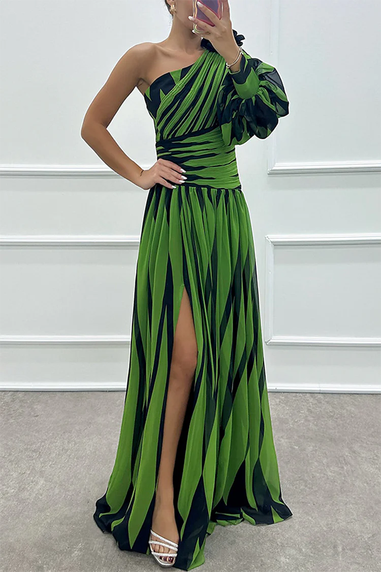 Shiloh - Elegante Abito Maxi a Righe con Spalla Scoperta