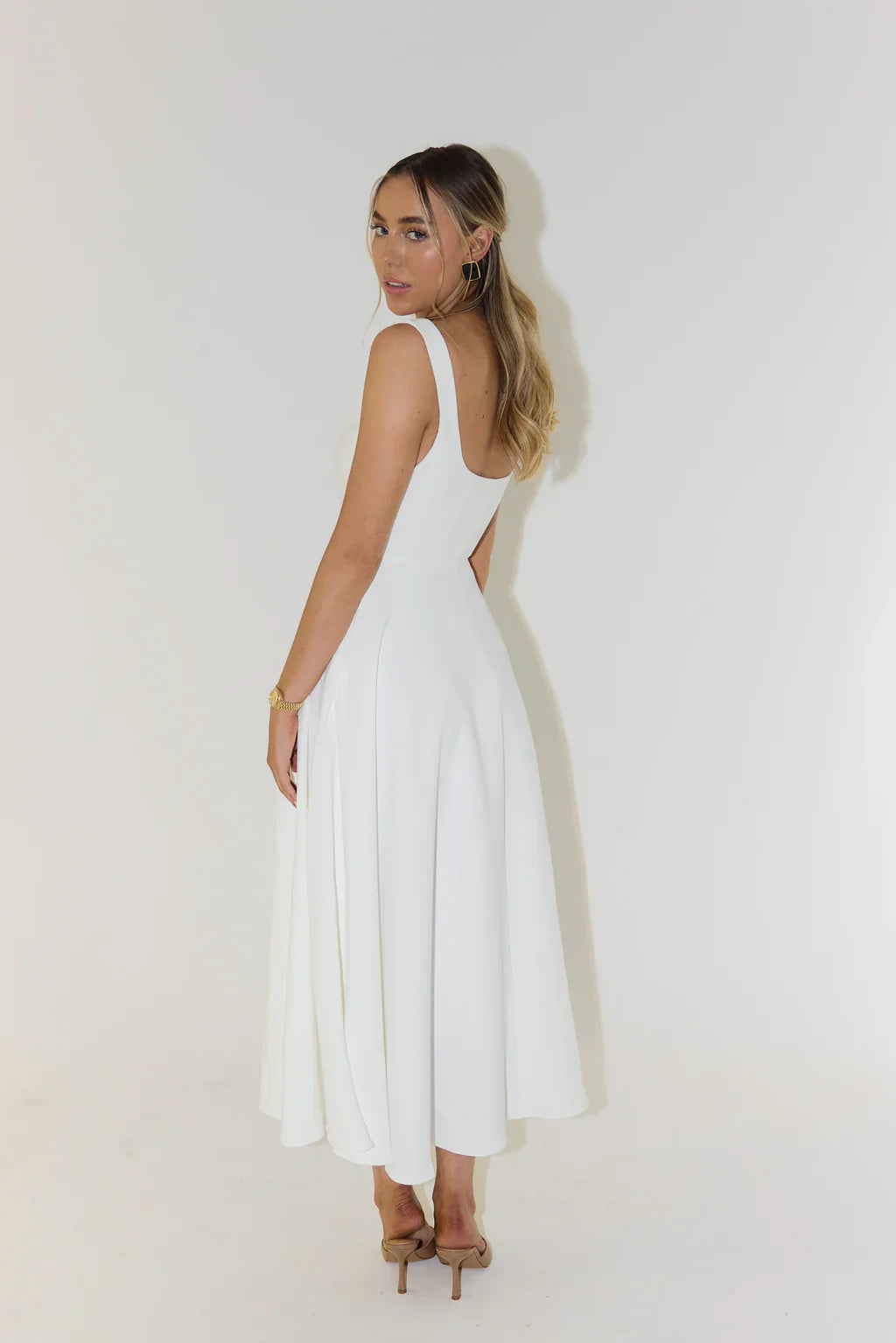 MARBELLA | Vestito con scollo quadrato