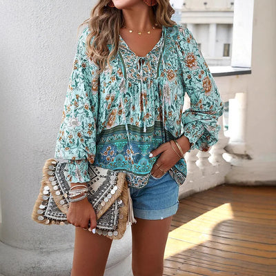 Sofia™ | Sallie™ | Top Bohemien Fluido con Motivo Floreale