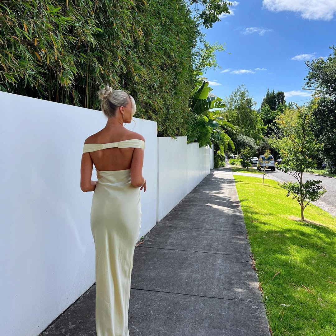 Emory | Abito Maxi in Satin Senza Schiena