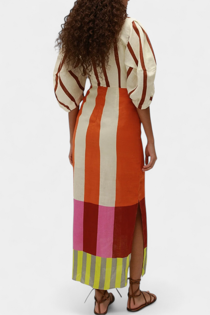 Vestito Alison Morbido con Scollatura Frontale e Maniche Voluminose