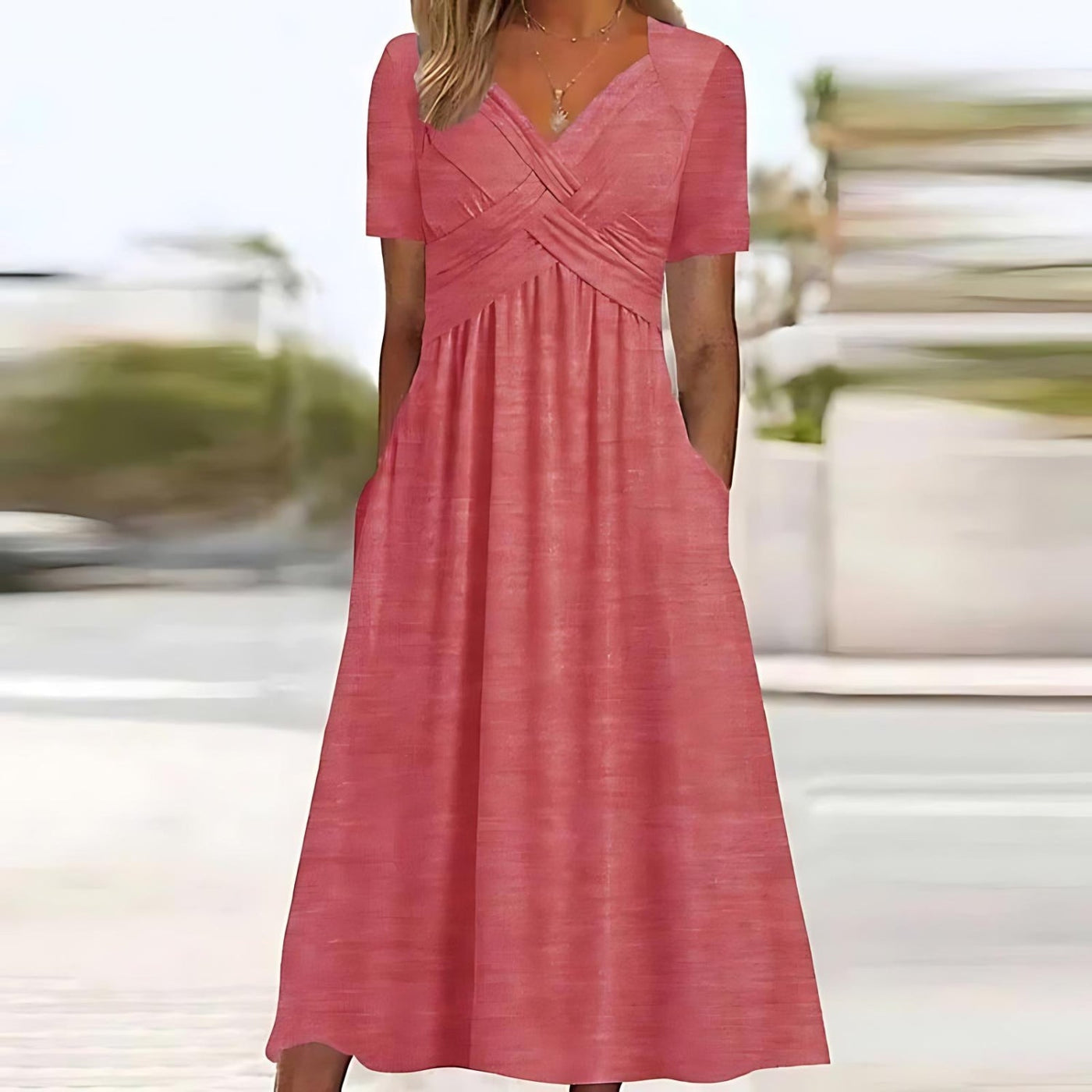 SOFIA | Abito Midi Scolpente con Silhouette Lusinghiera per Occasioni Eleganti