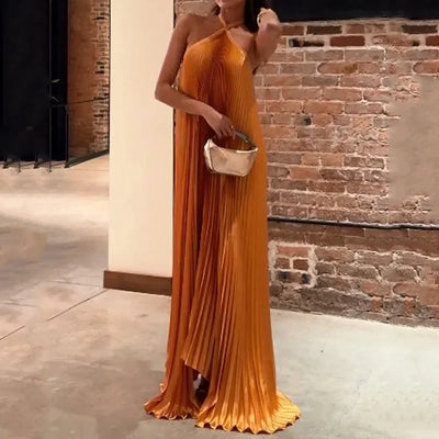 Kyla - Abito Maxi con Scollo Halter Pieghettato Chic