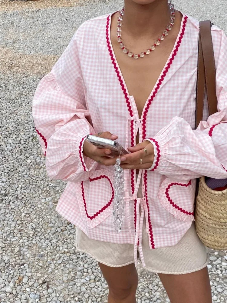 Sofia™ | Isabelle – Elegante Blusa a Forma di Cuore