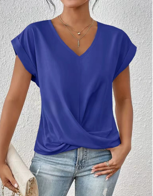 Sofia™ | Éloïse™ Casual Heart Neck T-Shirt