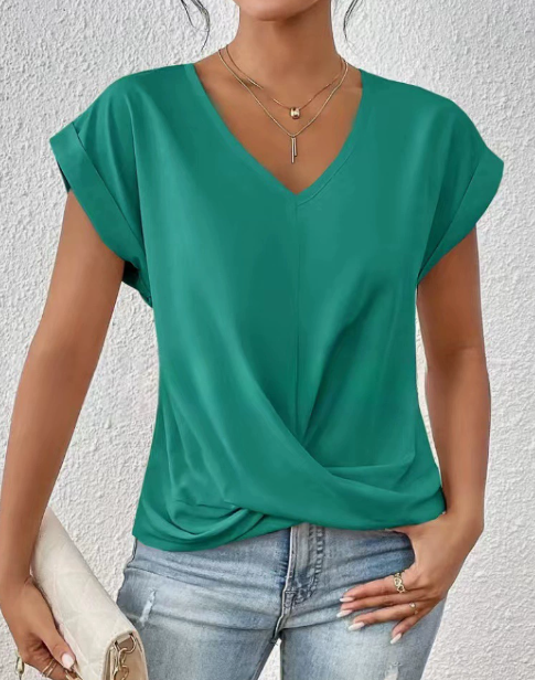 Sofia™ | Éloïse™ Casual Heart Neck T-Shirt