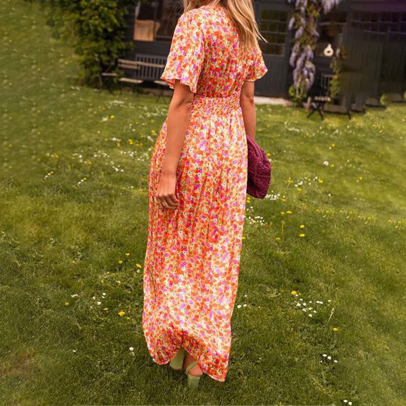 Charlotte | Abito classico con scollatura a V